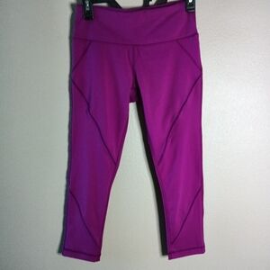 YogaLicious Lace Capri Leggings Magenta Waistband Small